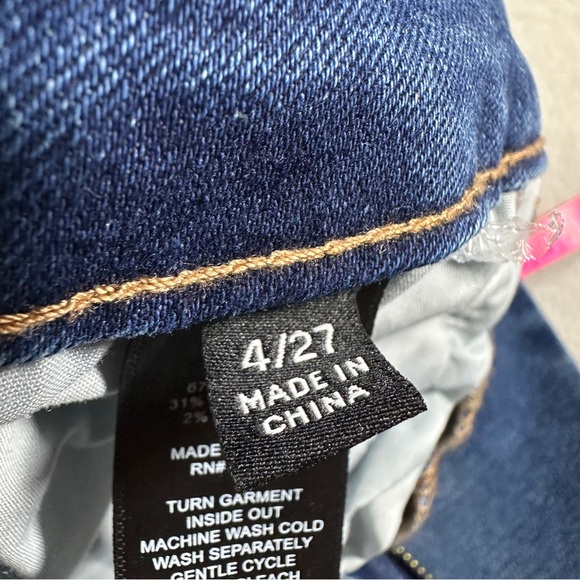 Frye Jeans Women’s 4/27 Blue Medium Wash Straight Leg Mid Rise Stretch Denim - Picture 7 of 12